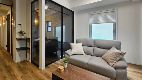 https://www.mrb.co.jp/images/building-image/12067/22673/1792460310-5A8c_600.webp
