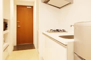 マンスリーシズオカ/建物隣地に駐車場有♪エレベーター付き・オートロックで安心！Eの物件画像